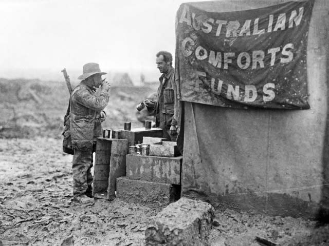 Image: Australian soldiers on the Western Front visit an ACF stall.