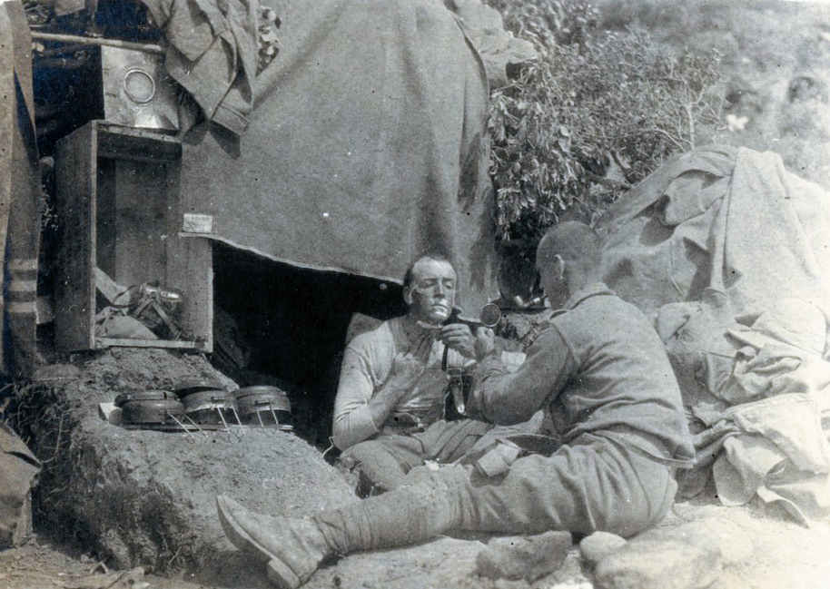 A Digger shaving at Gallipoli, 1915.